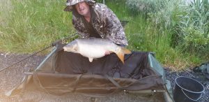 carp capture at L'Angottiere carp fishery offering exclusive carp fishing in france